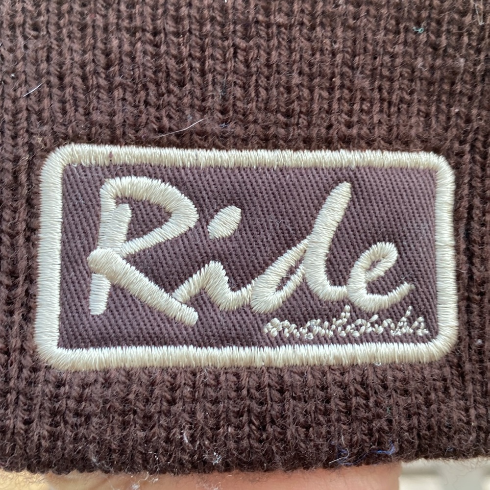 Beanie - Picture 3 of 4